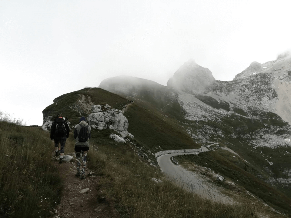 Das Bild zeigt den Berg Mangard in Slowenien.