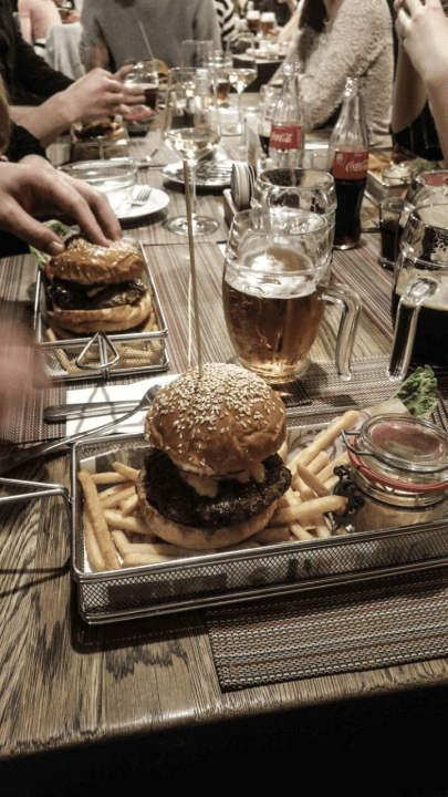 Das Bild zeigt Burger.