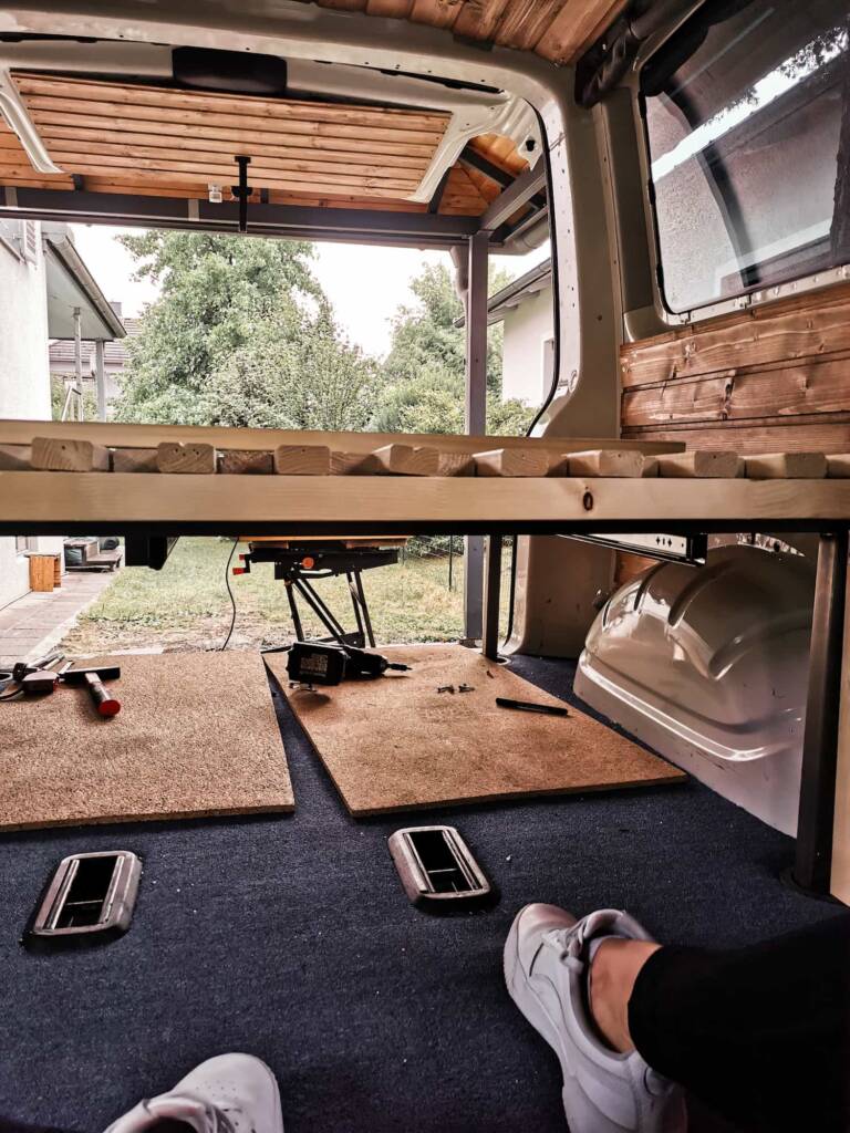 Vanausbau: Entstehung des Bettes.